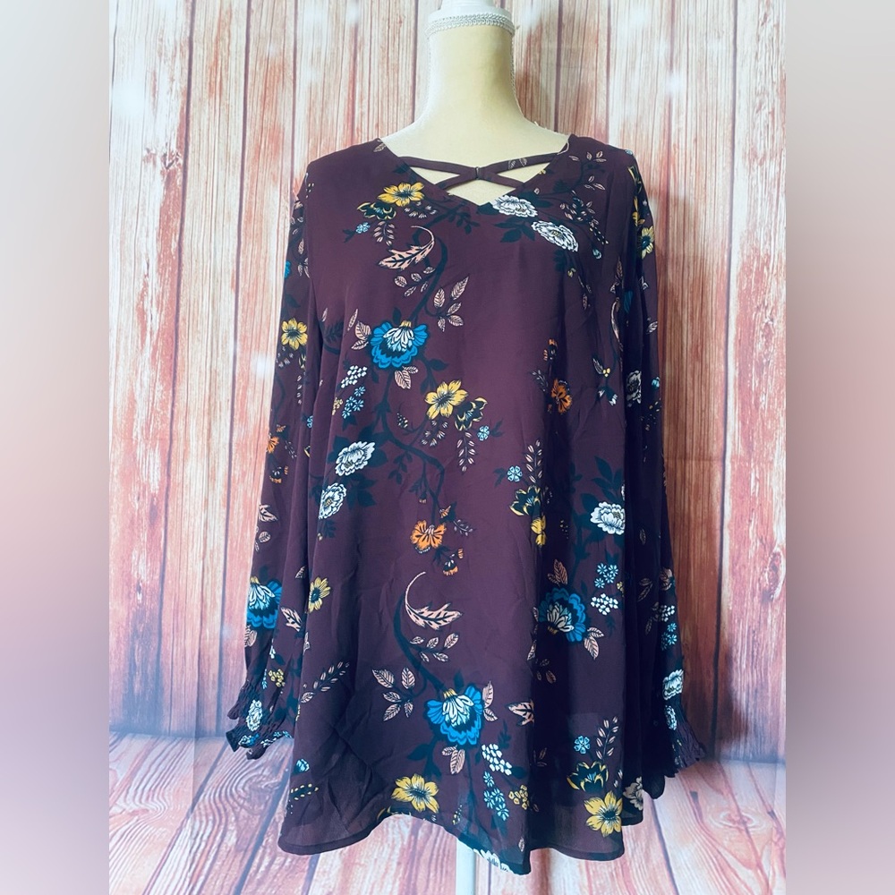 Women’s 2X Blouse Maurices Dark Burgundy Floral Long Sleeves Floral Silky V Neck